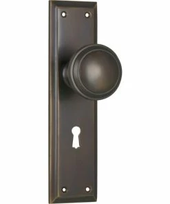 TRADCO MILTON DOOR KNOB ON PLATE