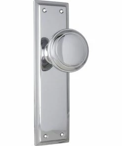 TRADCO MILTON DOOR KNOB ON PLATE