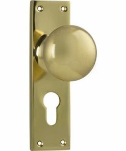 TRADCO VICTORIAN KNOB ON PLATE Handles & Hardware