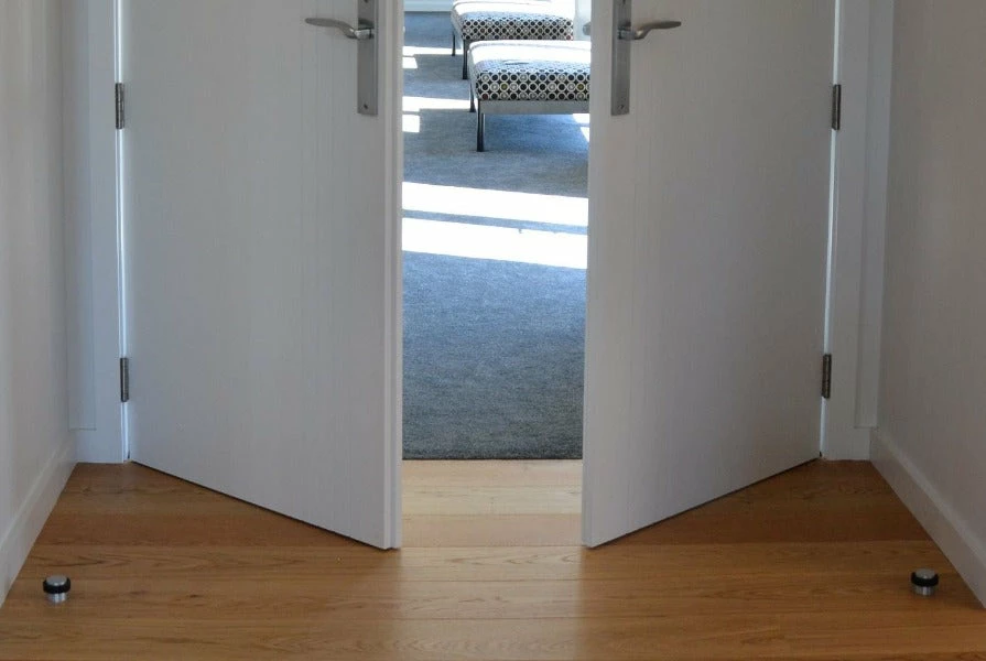 Wholesale β ZANDA FLOOR MOUNTED DOOR STOP π 4 ZANDA FLOOR MOUNTED DOOR STOP