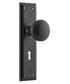 TRADCO MILTON DOOR KNOB ON PLATE