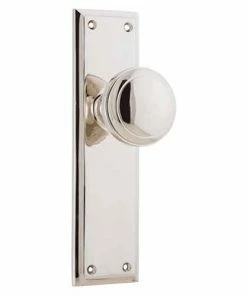 TRADCO MILTON DOOR KNOB ON PLATE