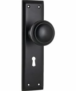 TRADCO MILTON DOOR KNOB ON PLATE