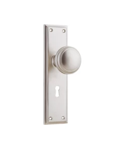 TRADCO MILTON DOOR KNOB ON PLATE